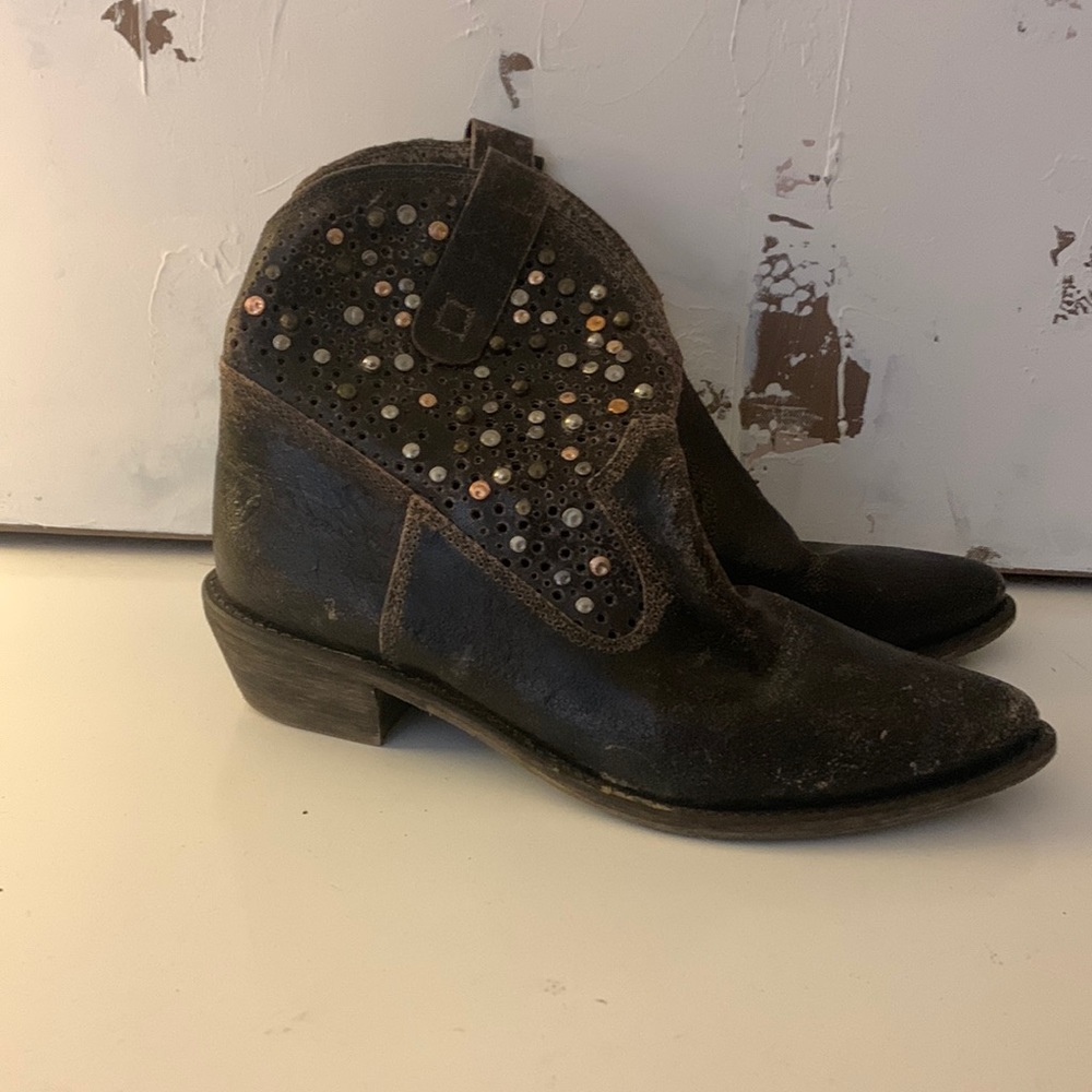 Vintage Mia ankle booties